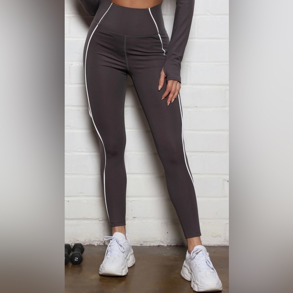 New Gray Active Compression Leggings - S - image 1